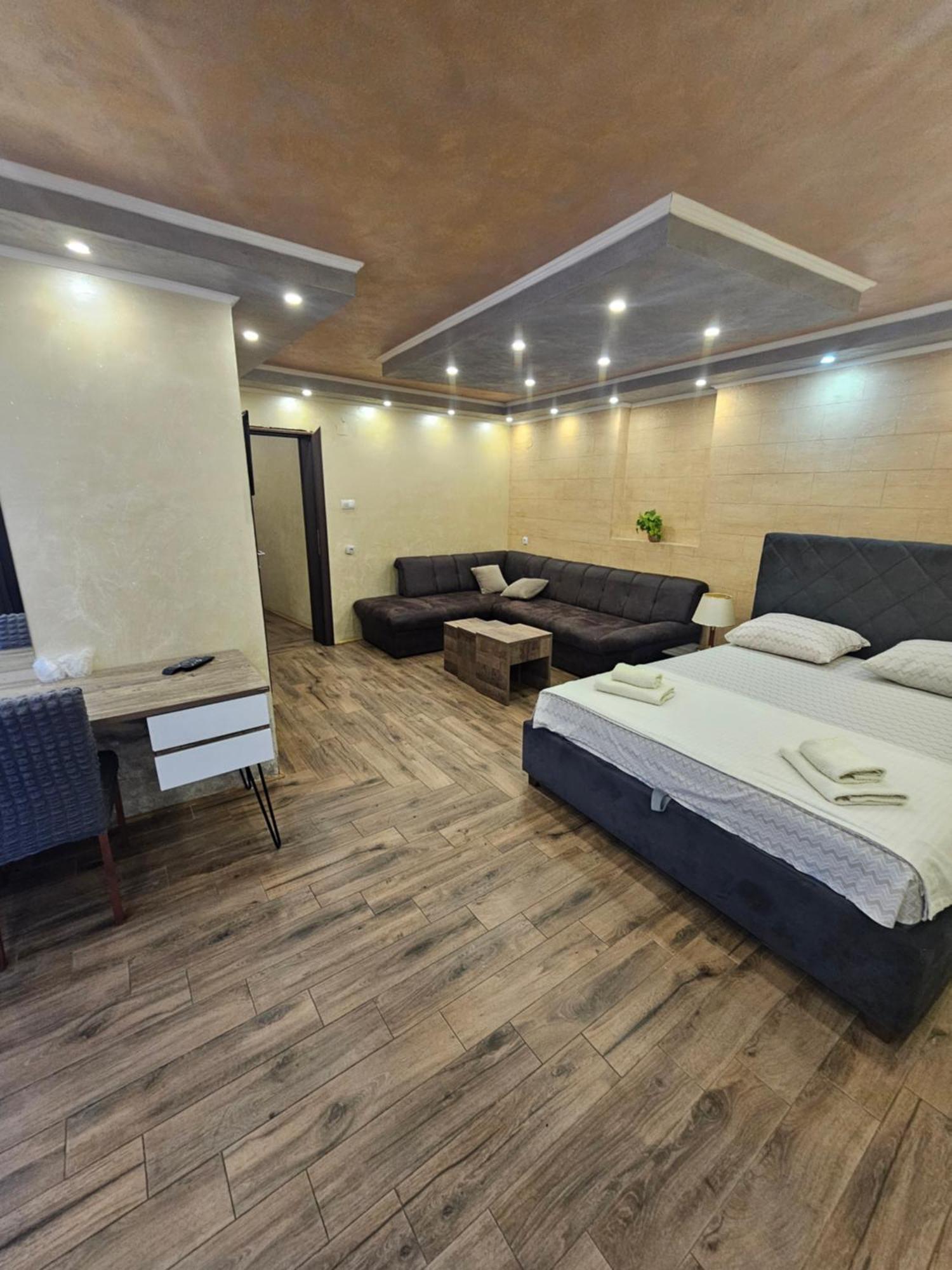 Prenociste Rooms Simke Subotica Exterior foto
